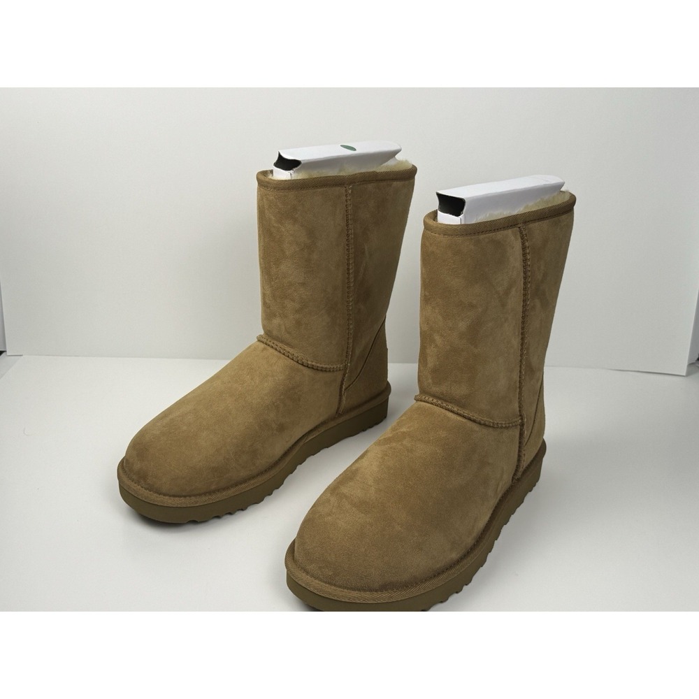 UGG Classic Short II Boot Women's Size 8 Chestnut Women's/1016223